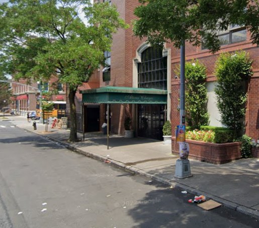 Ateres Chaya Hall
