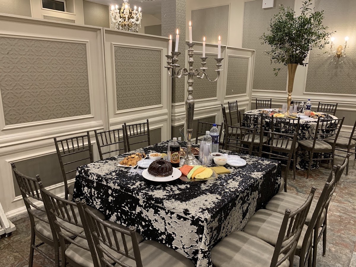 Belz Hall (Pardes Noach)