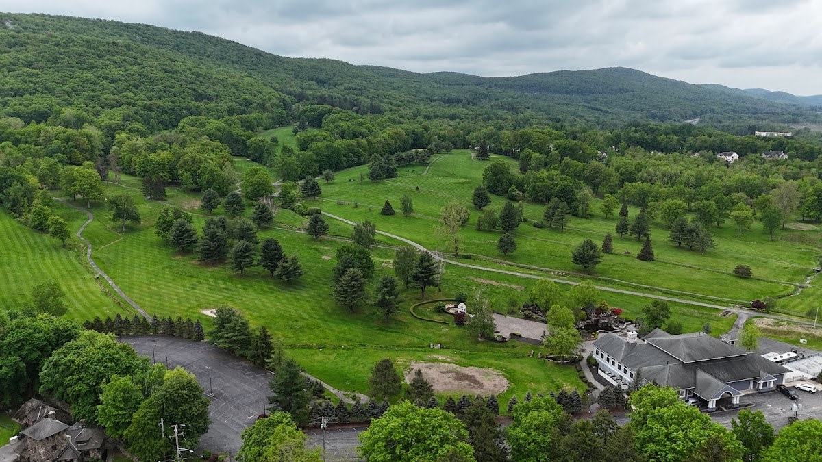 Falkirk Estate and Country Club